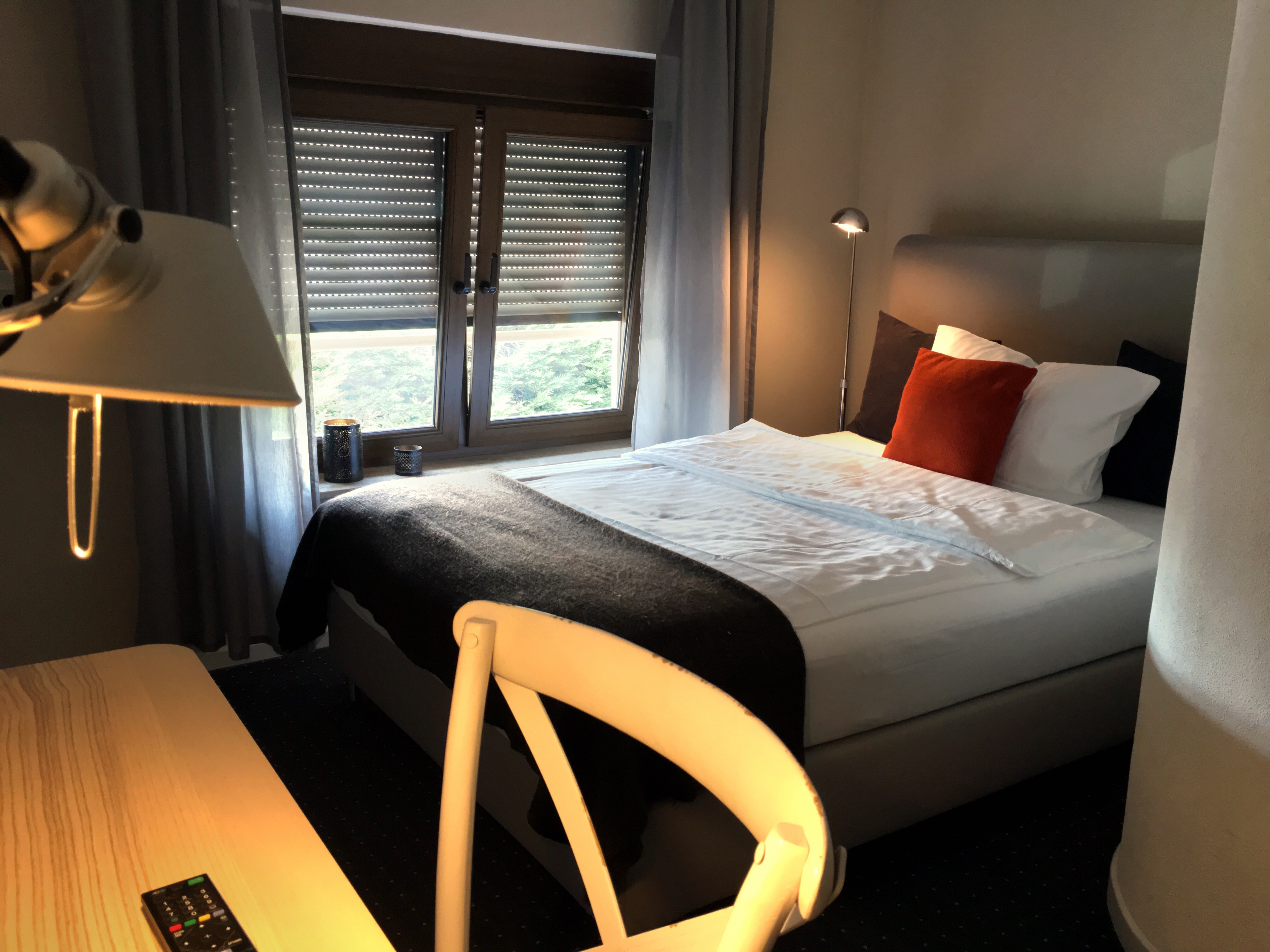 Hotel Mit Shutteldienst Flughafen Leipzig Und Parken aparthotel-flughafen-leipzig.de